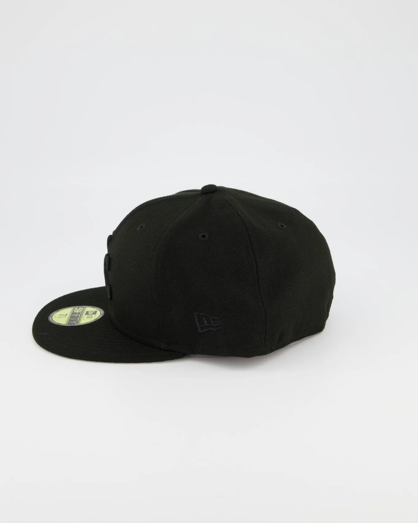 Kansas City Royals 59FIFTY Fitted Cap - Black on Black